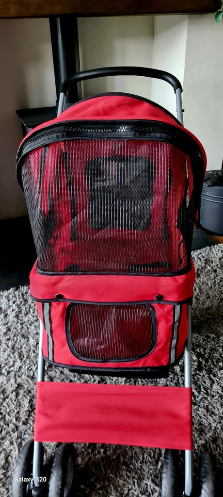 Dog pram/stroller - as new
