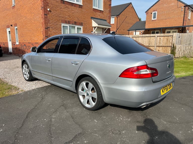 Skoda, SUPERB, Hatchback, 2009, Semi-Auto, 1968 (cc), 5 doors