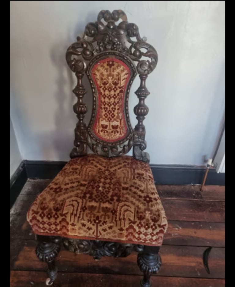 image for 3 green man chairs