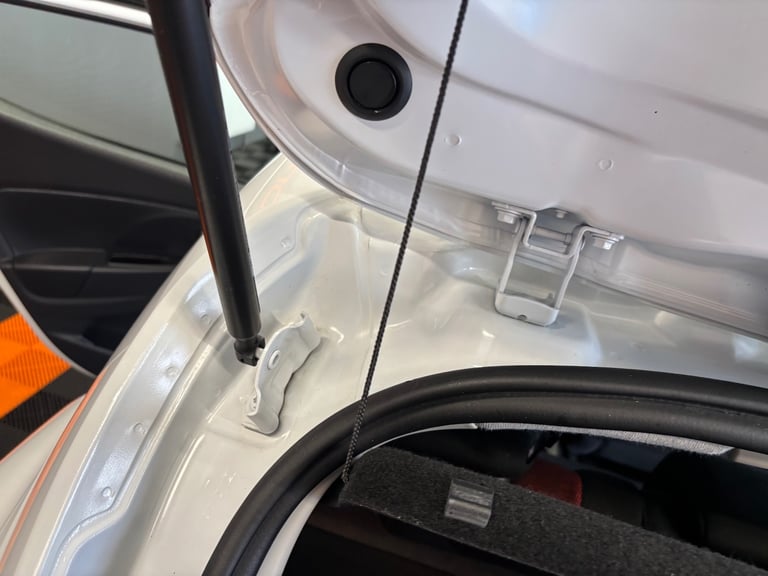 2016 Renault Clio 1.2 16V Play 5dr HATCHBACK Petrol Manual