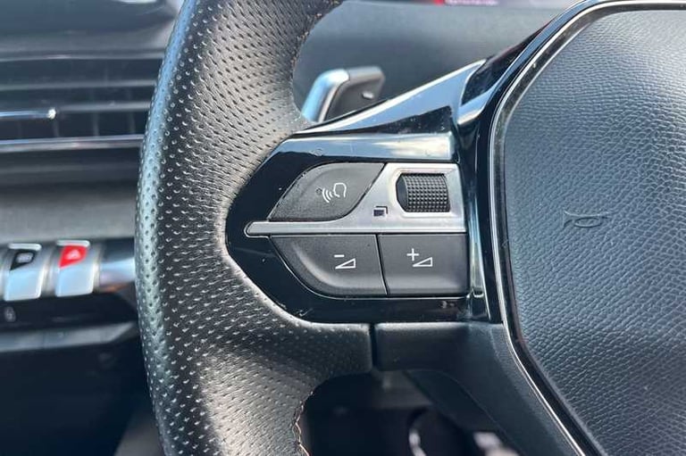 2022 Peugeot 3008 1.5 BlueHDi (130 PS) GT Premium 5 Door Diesel Automatic *** 1 Owner / Full SUV ...