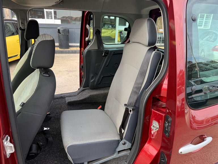 2012 Renault Kangoo 1.5 dCi Expression Euro 5 5dr MPV Diesel Manual
