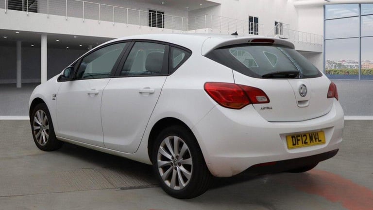 2012 Vauxhall Astra 1.4 16v Active Euro 5 5dr HATCHBACK Petrol Manual
