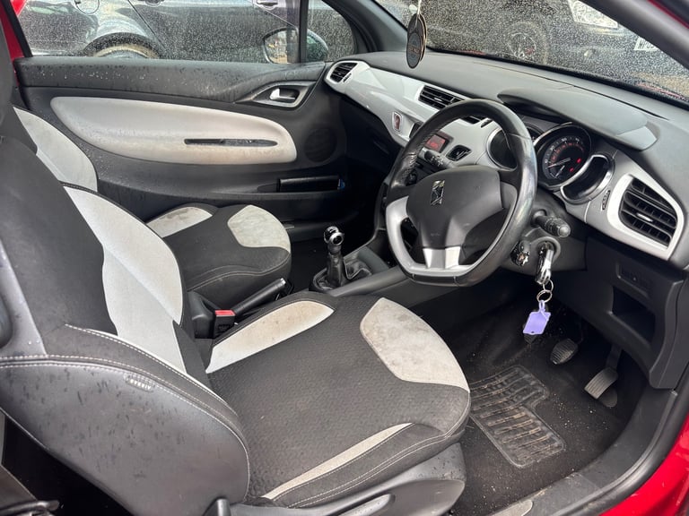 2014 Citroen DS3 1.2 PureTech Dsign 3dr HATCHBACK Petrol Manual