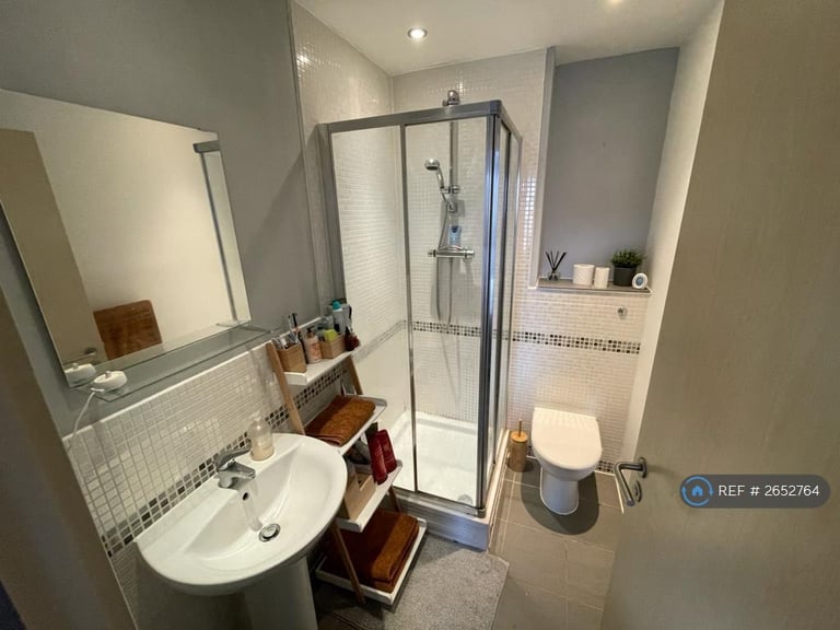 2 bedroom flat in Water Street, Manchester, M3 (2 bed) (#2652764)
