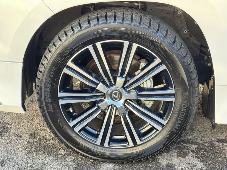 2024 Lexus LX LX570 5.7 V8 Automatic 4X4 8 seats 5dr Petrol Automatic