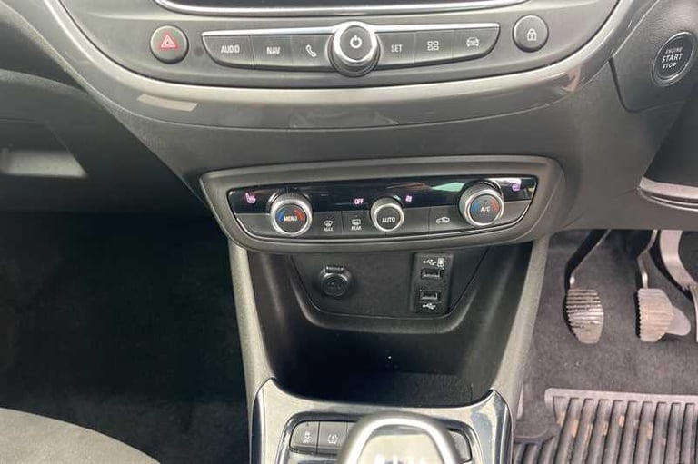 2022 Vauxhall Crossland 1.2i Turbo (110 PS) Ultimate 5 Door Petrol SUV *** 1 Owner / Full Vauxhal...