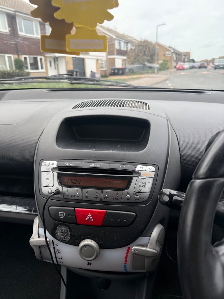 Toyota, AYGO, Hatchback, 2008, Manual, 998 (cc), 5 doors