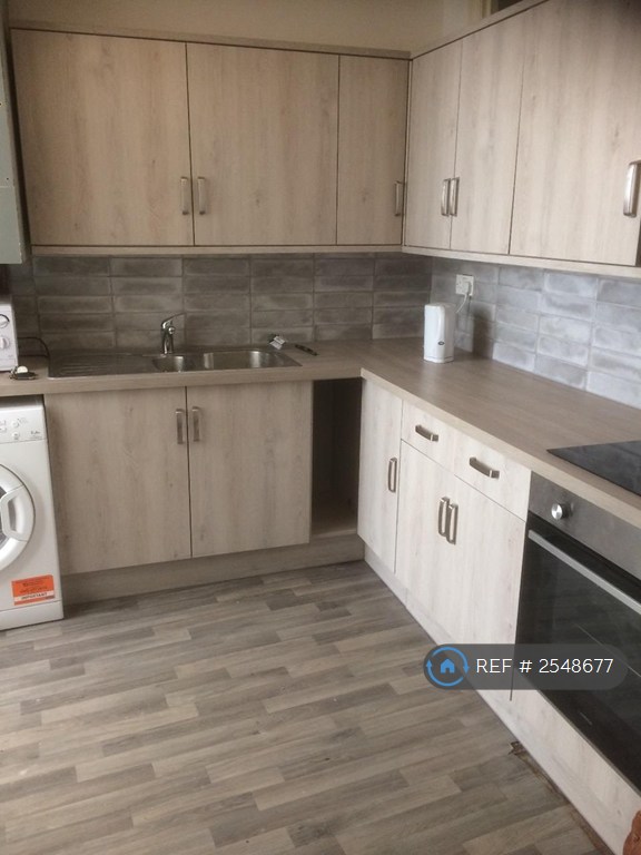 4 bedroom flat in Hurlingham Road, Bristol, BS7 (4 bed) (#2548677)