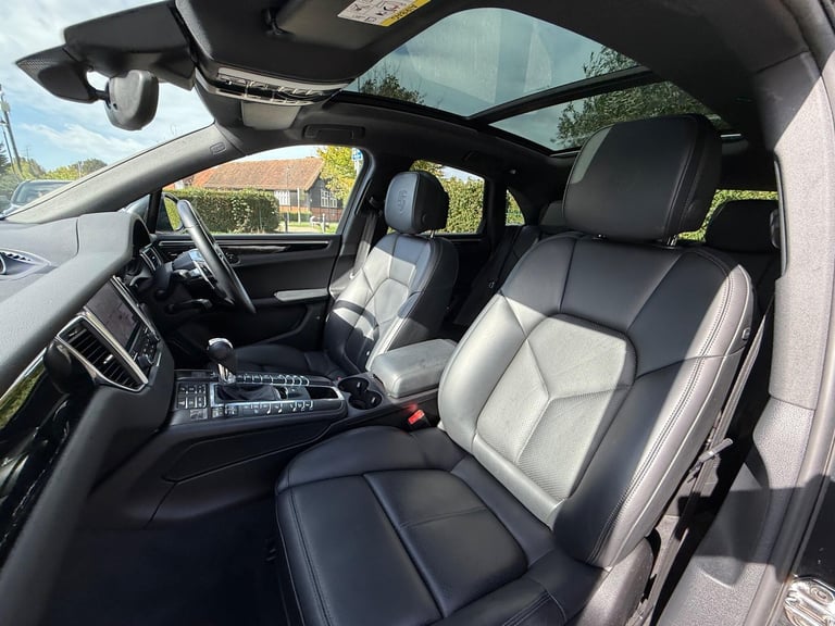 2016 Porsche Macan 2.0T PDK 4WD Euro 6 (s/s) 5dr Petrol