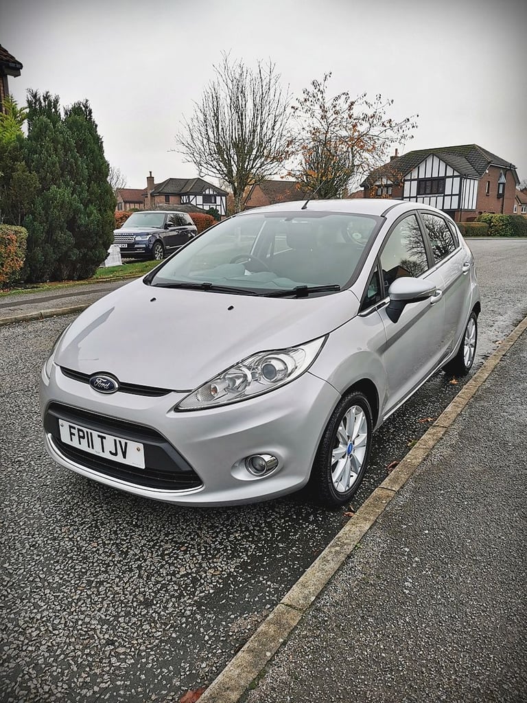 2011 FORD FIESTA ZETEC...ULEZ...1.2 PETROL...90 BHP...3 OWNERS...FSH...FULL MOT(NO ADVISORY)