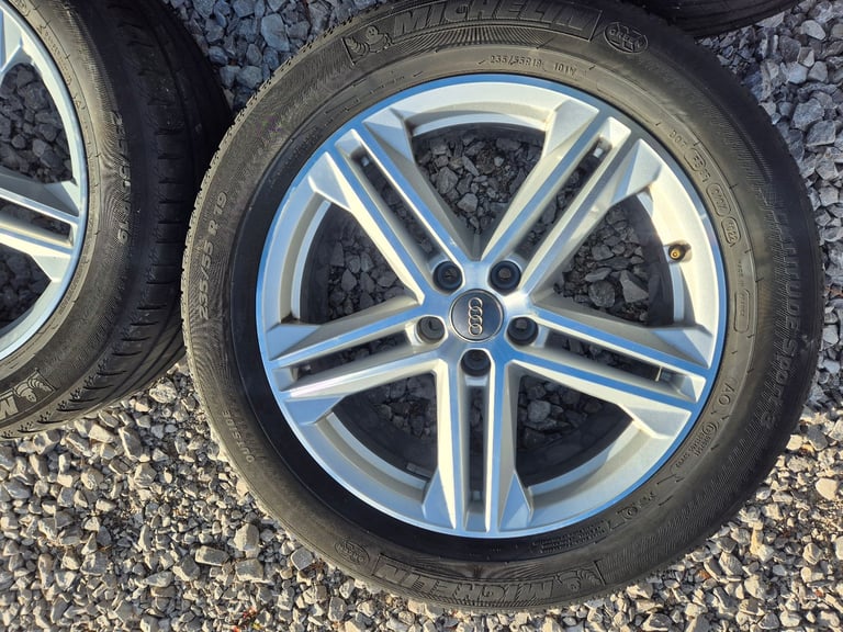 🌟Genuine Audi Q5 19 inch alloy wheels 5x112 with ALL MATCHING TYRES