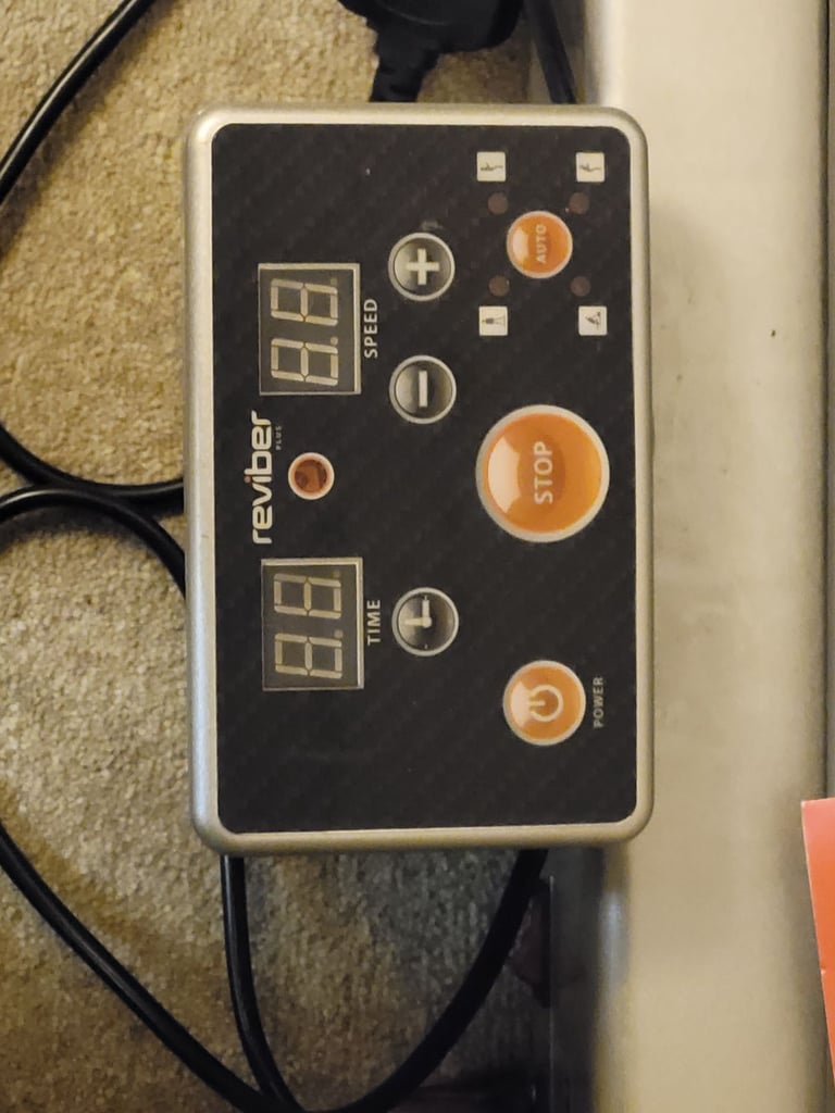 Reviber plus vibration plate