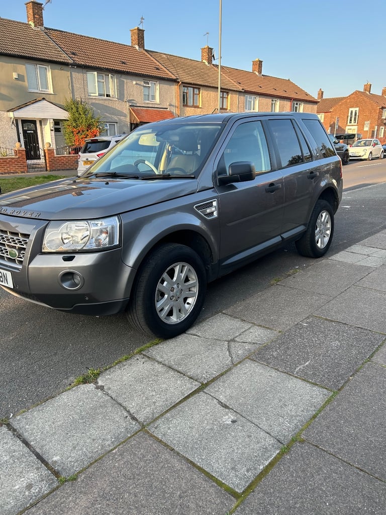 Land Rover, FREELANDER, Estate, 2010, Manual, 2179 (cc), 5 doors