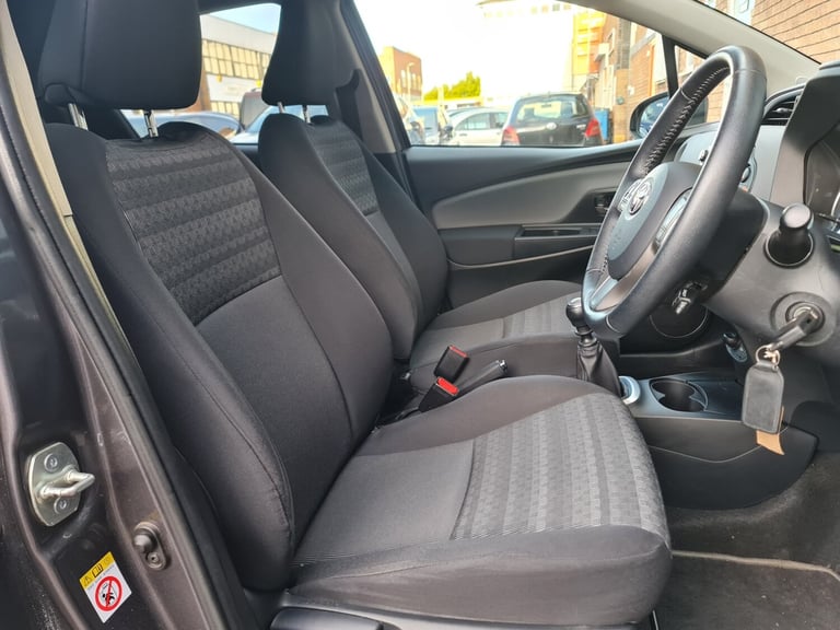 2016 Toyota Yaris 1.33 VVT-i Icon 5dr HATCHBACK Petrol Manual