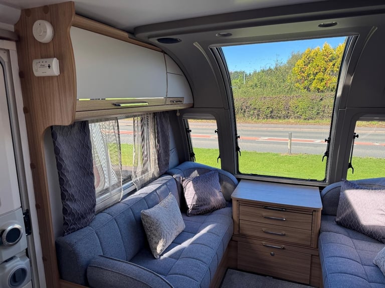 2024 Bailey Unicorn Cadiz - 4 berth - Fixed single beds 