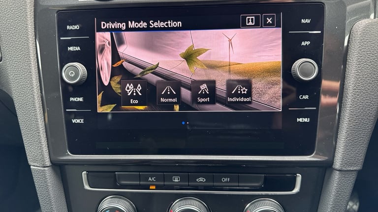 2018 Volkswagen Golf 1.5 TSI EVO SE [Nav] 5dr Petrol Hatchback Hatchback Petrol Manual