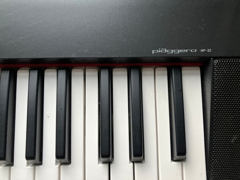 Yamaha NP-32 Electric Piano