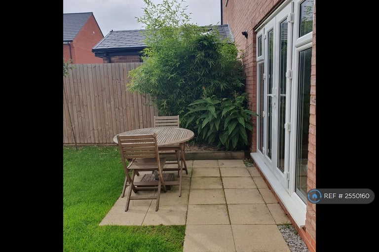 3 bedroom house in Featherstone Crescent, Heald Green, Cheadle, SK8 (3 bed) (#2550160)