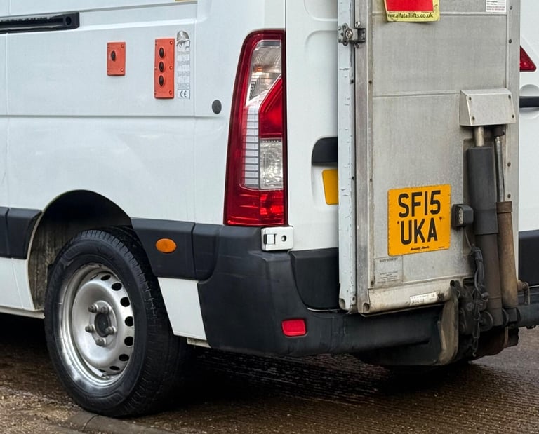 2015 Vauxhall Movano 2.3 CDTi 3500 BiTurbo ecoFLEX FWD L3 H2 Euro 5 (s/s) 5dr