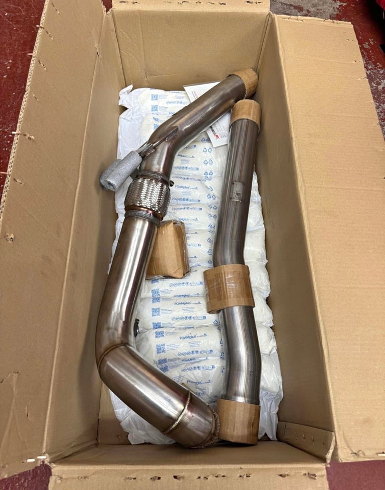 image for Scorpion De-Cat Downpipe EMQB EA888- MK7.5 Golf R / S3 8V Facelift / Cupra 4Drive (GPF)