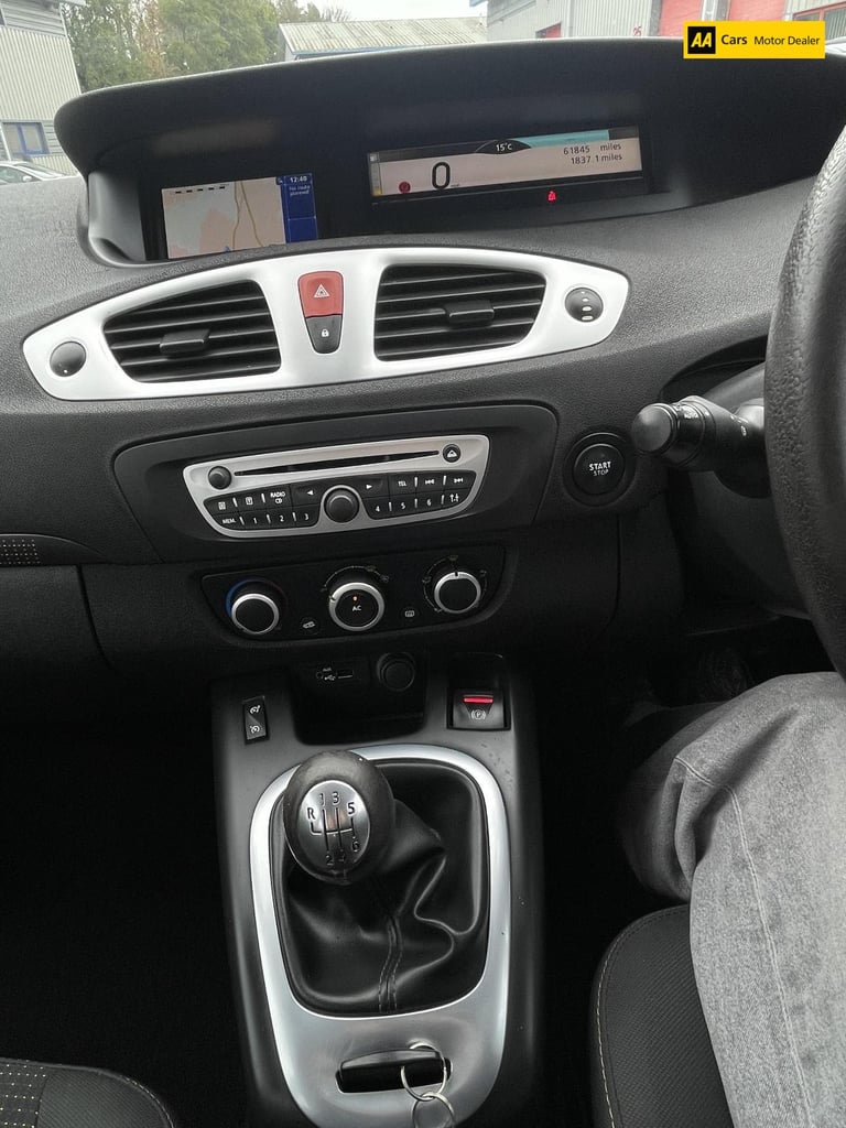 2010 Renault Scenic 1.5 dCi Dynamique TomTom MPV 5dr Diesel Manual Euro 4 (106 ps) MPV Diesel Manual