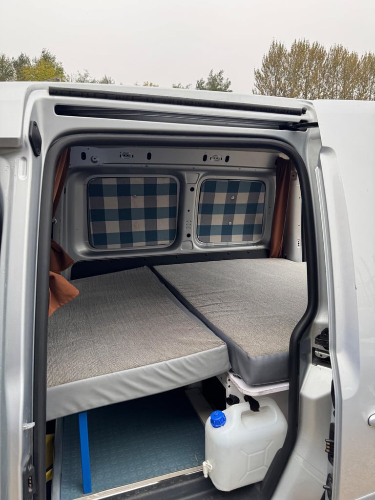 2017 Volkswagen Caddy 2.0 TDI C20 BlueMotion Tech Highline SWB Euro 6 (s/s) 5dr PANEL VAN Diesel ...