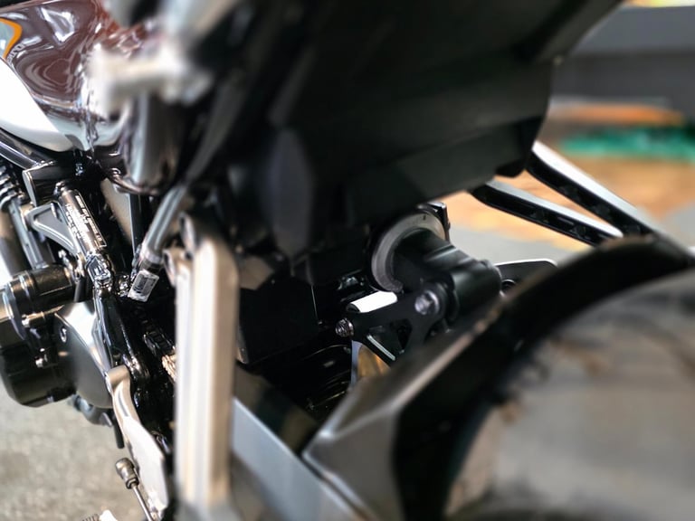 2018 KAWASAKI ZR Z900 RS 1 OWNER 4,900 MILE'S 