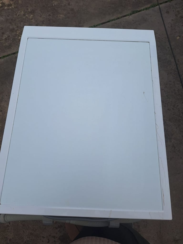 Slimline dishwasher 