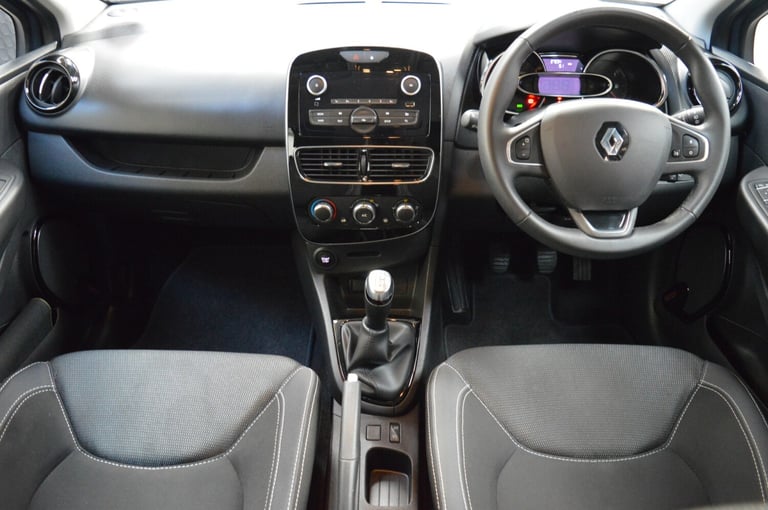 2018 Renault Clio 1.5 dCi 90 Play LOW MILEAGE + ONE OWNER + ULEZ COMPLIANT Hatchback Diesel Manual