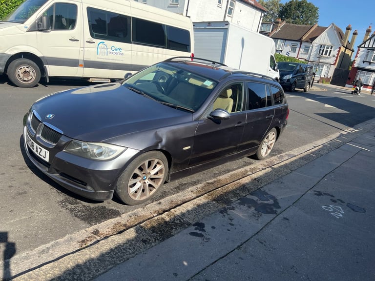 BMW, 320  3 SERIES, Estate, 2008, Manual, 1995 (cc), 5 doors
