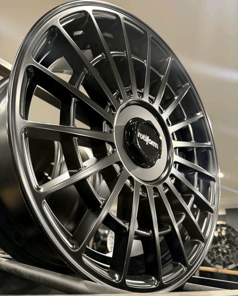19” Rotiform LAS-R 19x8.5 ET35 5x112/114.3 Renault Traffic BLACK Vauxhall Vivaro