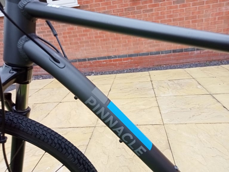 Pinnacle Cobalt 2 Aluminium Hybrid Mountain Bike.