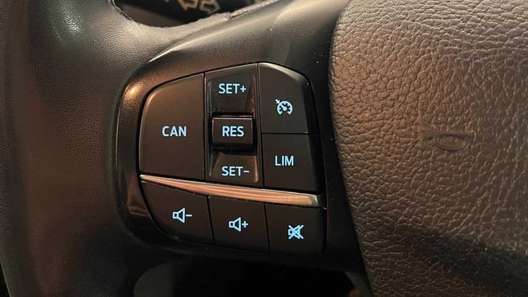  Ford Transit 2.0 EcoBlue Hybrid 130ps H2 Trend Van Medium Roof Van Diesel Manual