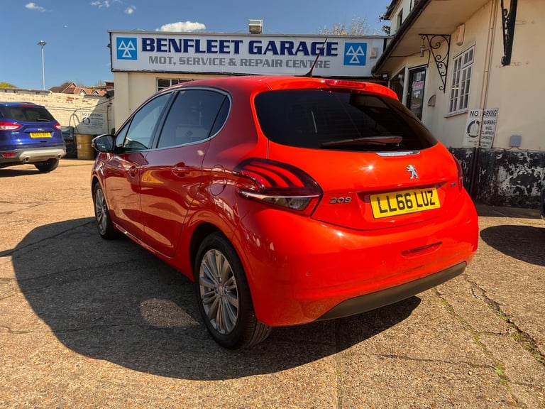 2016 Peugeot 208 1.2 PureTech Allure Euro 6 5dr HATCHBACK Petrol Manual
