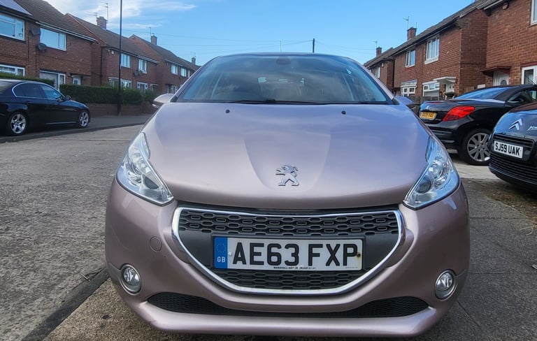 image for Peugeot, 208, Hatchback, 2013, Manual, 1560 (cc), 5 doors