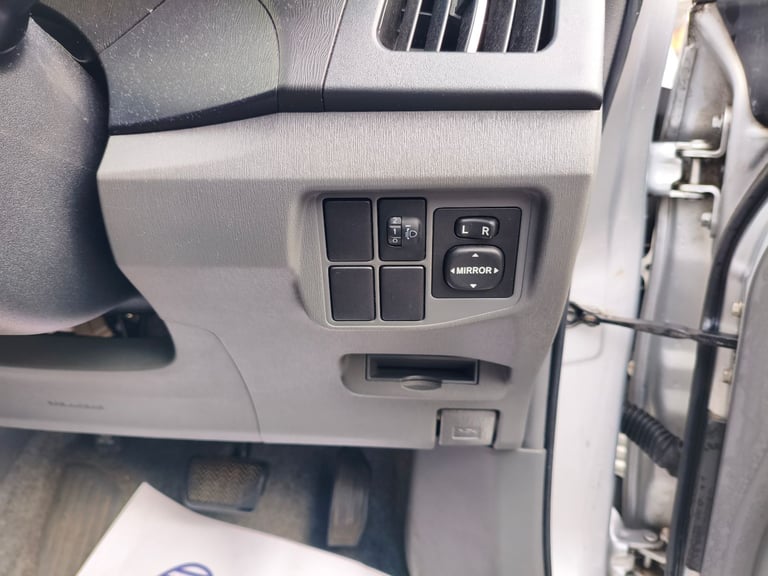 Toyota Prius hybrid 1.8 ltr petrol
