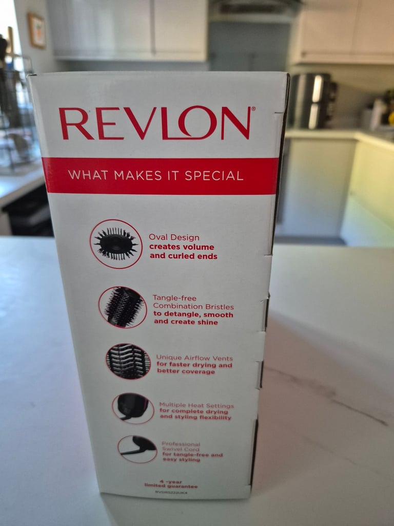 REVLON Salon One-Step Hair Dryer and Volumisee