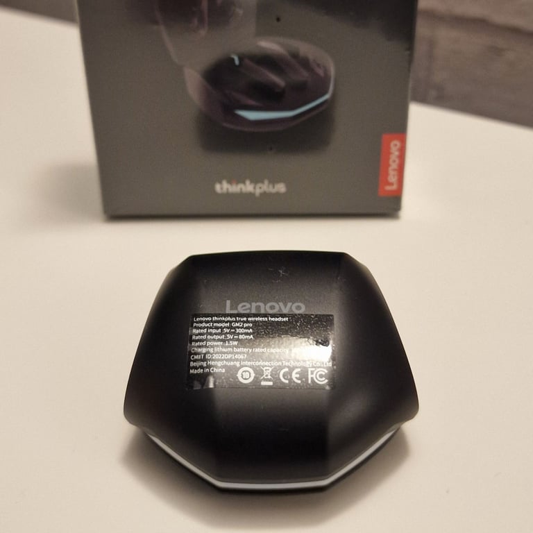 Brand New Lenovo Earbuds