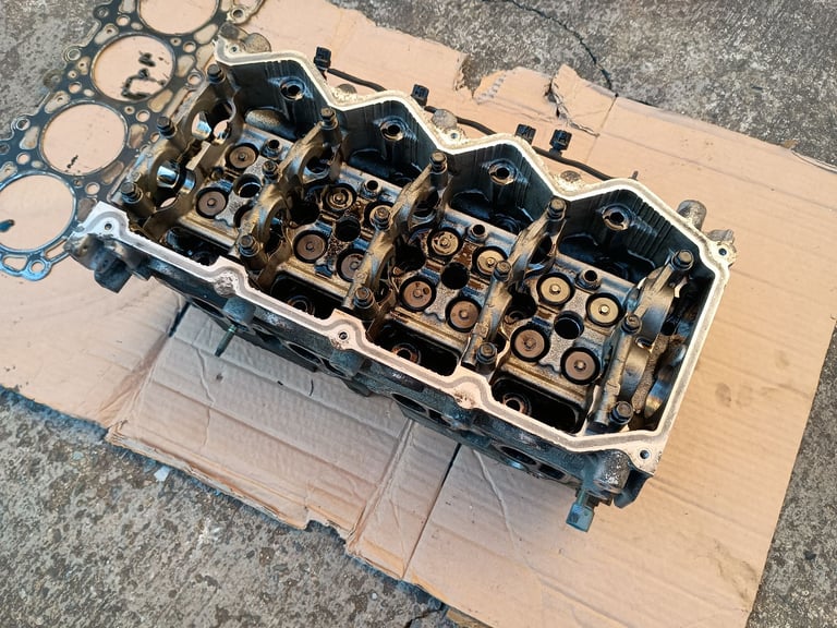 NISSAN X TRAIL CYL HEAD + 4 x INJECTORS 2.2 dci TURBO DIESEL PARTS SPARES