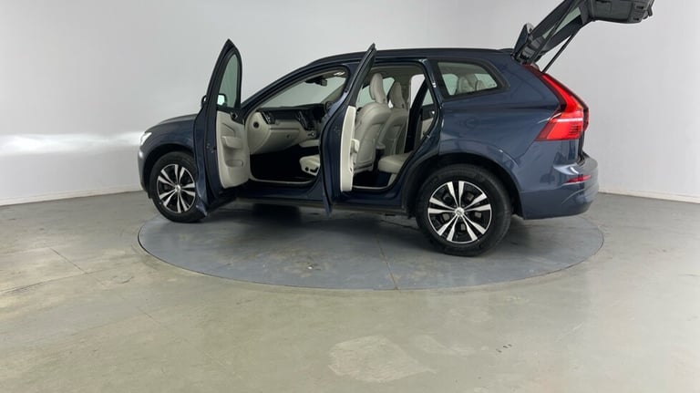 2023 Volvo XC60 Core, B5 AWD Mild hybrid, Petrol Estate Petrol Automatic