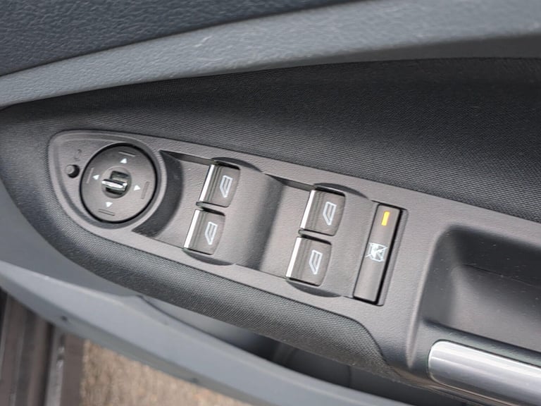 2015 Ford C-Max 1.6 TDCi Zetec Euro 5 5dr MPV Diesel Manual