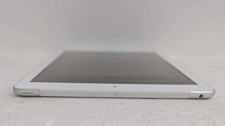 Apple iPad 6th Gen A1954 |128GB Storage | Wi-Fi | iPadOS | Ideal for Students & Professionals