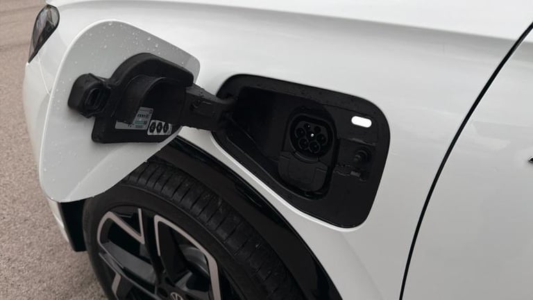 2025 Volkswagen Tiguan 1.5 TSI eHybrid R-Line 5dr DSG ESTATE PETROL/ELECTRIC Automatic