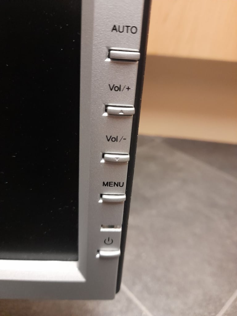 AOC lcd monitor W20W