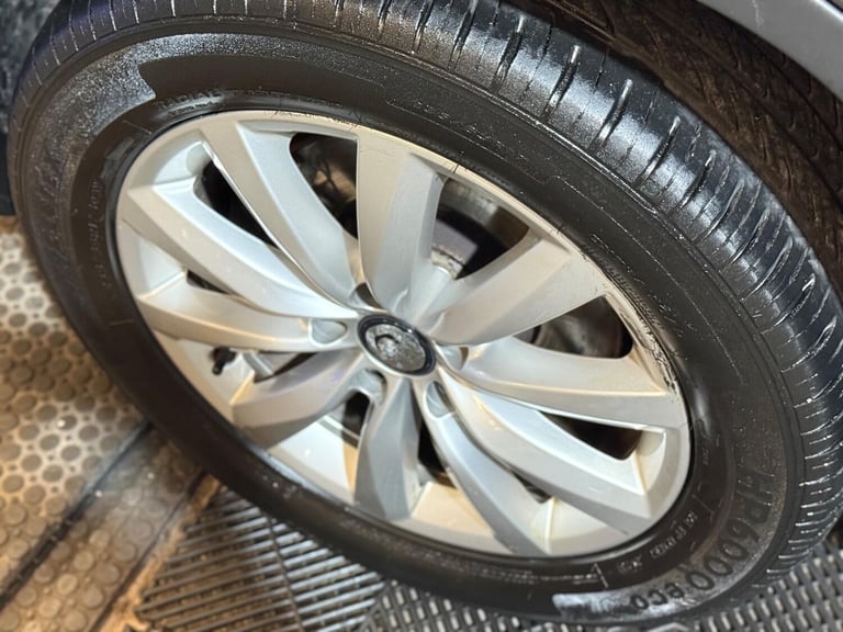 2014 Volkswagen Tiguan 2.0 TDI BlueMotion Tech Match 4WD Euro 5 (s/s) 5dr ESTATE Diesel Manual