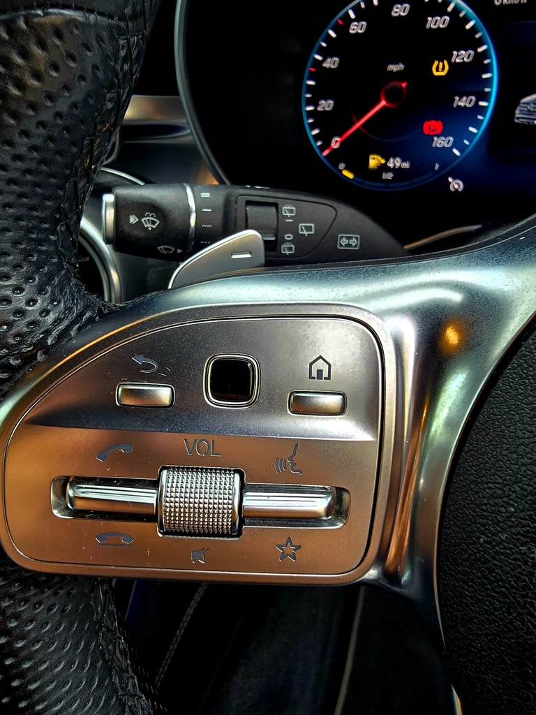 2021 Mercedes-Benz GLC 220d 4Matic AMG Line Premium 5dr 9G-Tronic 90DAYS WARRANTY HPI CLEAR  ESTA...