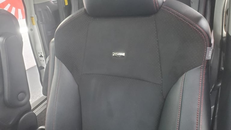 Toyota vellfire GS 2.4 auto japanese import 45k mile 4.5 grade 2014 