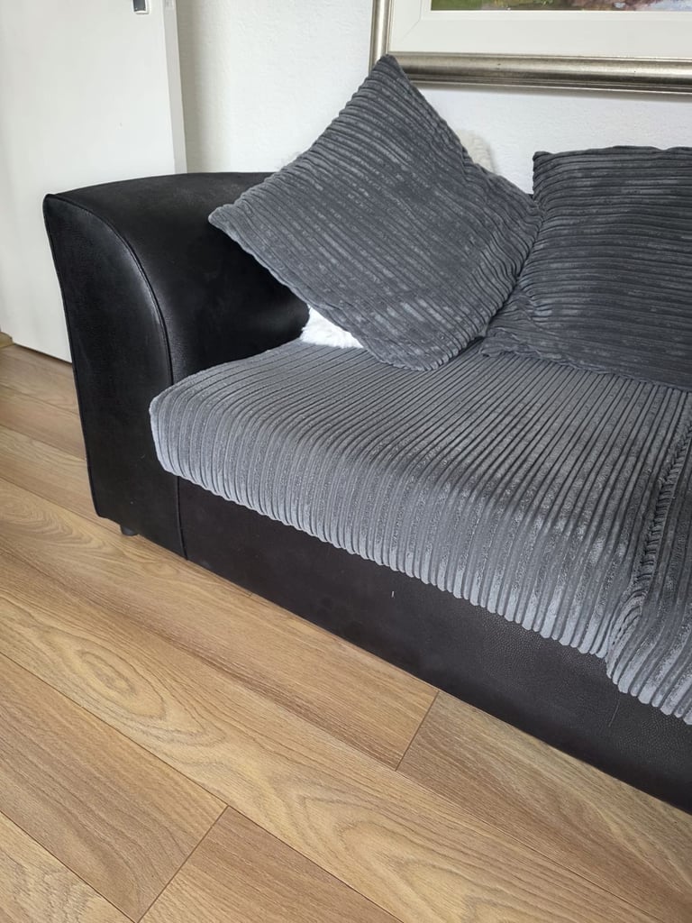 image for 2 sofas as good as new 