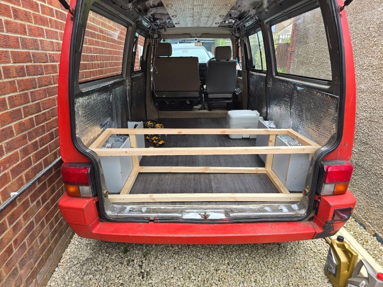 Volkswagen, TRANS CARAVELLE CL D, Motor Caravan, 1995, 2370 (cc)